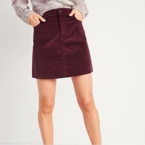 Old Navy High-Waisted Velvet Skirt for Women (Raisin) size 12, fall trend color